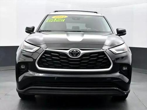 2021 Toyota Highlander LE