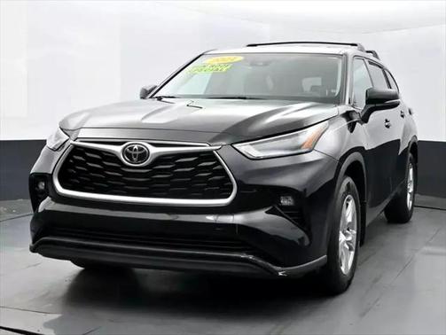 2021 Toyota Highlander LE