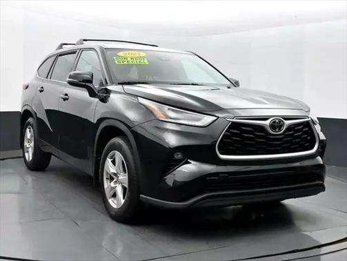 2021 Toyota Highlander LE