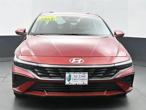 2025 Hyundai ELANTRA SEL