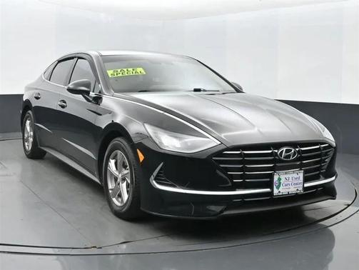 2022 Hyundai SONATA SE