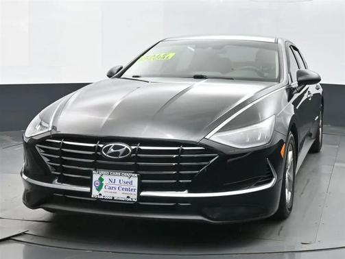 2022 Hyundai SONATA SE