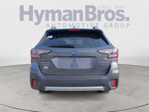 2022 Subaru Outback Touring
