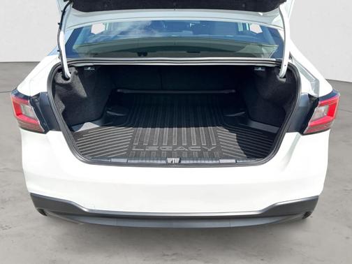 2022 Subaru Legacy Premium