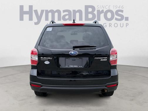 Crystal Black Silica 2016 Subaru Forester 2.5i Premium