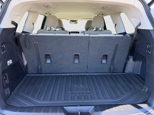 2023 Subaru Ascent Premium 7-Passenger