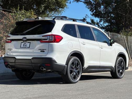 2025 Subaru Ascent Onyx Edition Touring