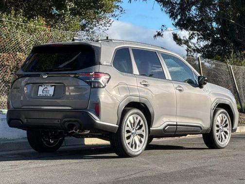 2025 Subaru Forester Hybrid Touring