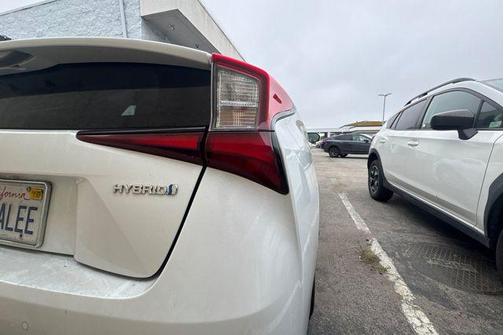2022 Toyota Prius LE