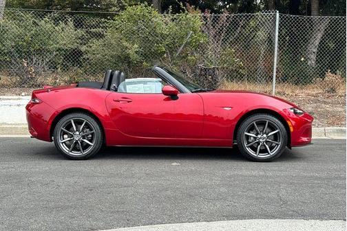 2016 Mazda MX-5 Miata Grand Touring