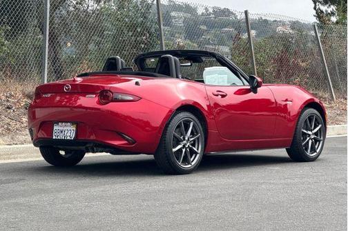 2016 Mazda MX-5 Miata Grand Touring