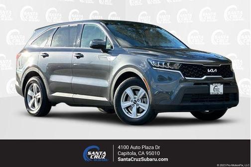 2022 Kia Sorento LX