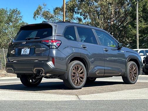 2025 Subaru Forester Hybrid Sport