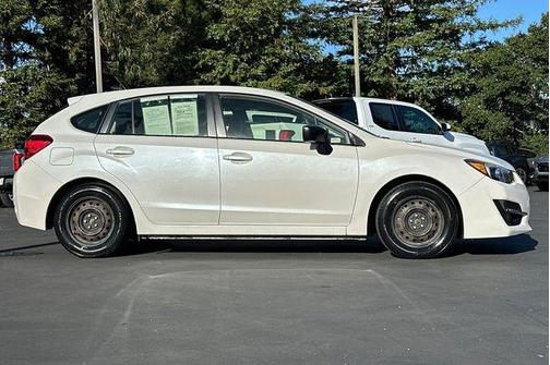 2016 Subaru Impreza 2.0i