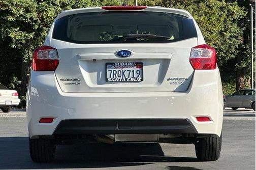 2016 Subaru Impreza 2.0i