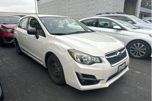 2016 Subaru Impreza 2.0i