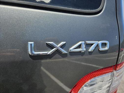 2002 Lexus LX 470 Base