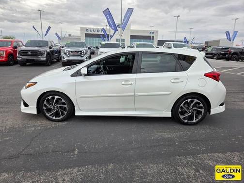 2017 Toyota Corolla iM Base