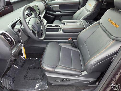 Dark Matter Gray Metallic 2026 Ford Expedition Tremor