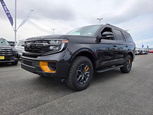 Dark Matter Gray Metallic 2026 Ford Expedition Tremor
