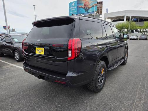 Dark Matter Gray Metallic 2026 Ford Expedition Tremor