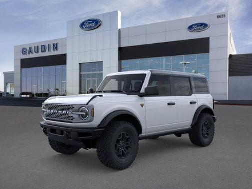 Oxford White 2026 Ford Bronco Badlands