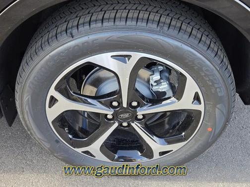 2025 Ford Escape ST-Line Elite