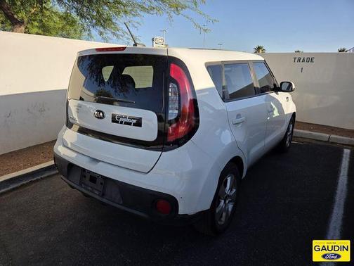 Clear White 2018 Kia Soul Base
