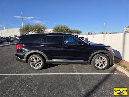 2022 Ford Explorer Platinum