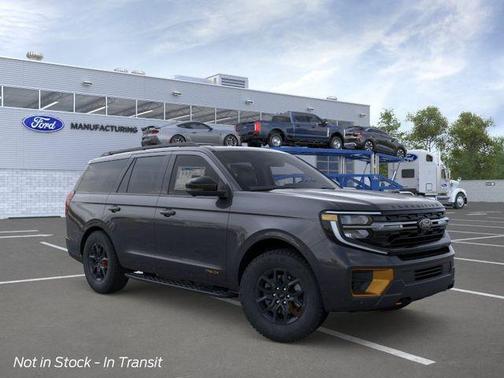 Dark Matter Gray Metallic 2026 Ford Expedition Tremor