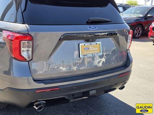 Carbonized Gray Metallic 2023 Ford Explorer ST-Line