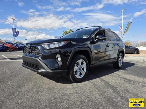 2020 Toyota RAV4 XLE