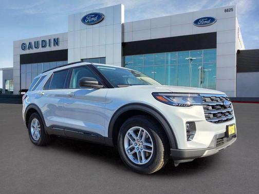 Space White Metallic 2026 Ford Explorer Active