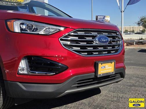 Rapid Red Metallic Tinted Clearcoat 2022 Ford Edge SEL