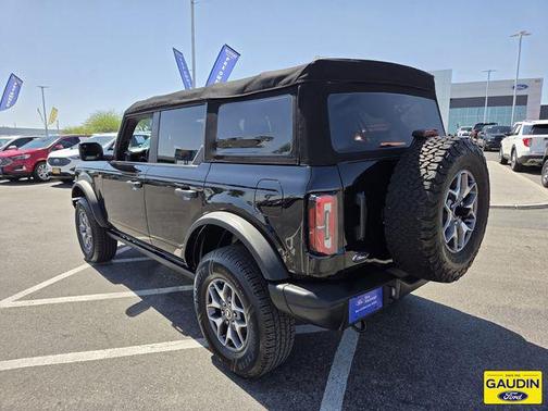 Shadow Black 2022 Ford Bronco Badlands