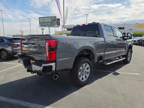 2025 Ford F-350 Lariat Super Duty