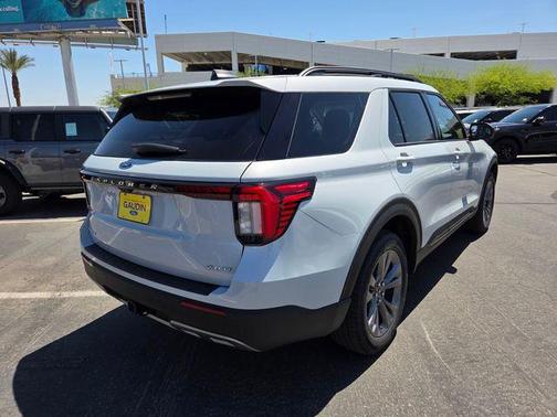 Space White Metallic 2026 Ford Explorer Active