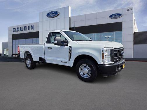 Oxford White 2025 Ford F-250 XL Truck