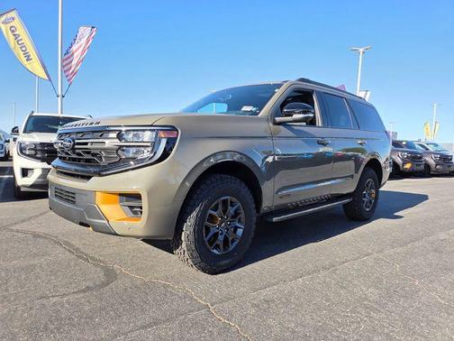 Marsh Gray 2026 Ford Expedition Tremor