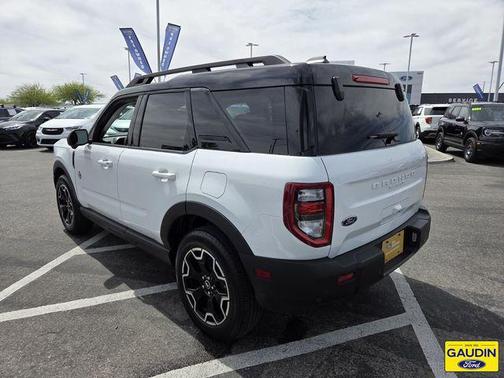 Oxford White 2025 Ford Bronco Sport Outer Banks