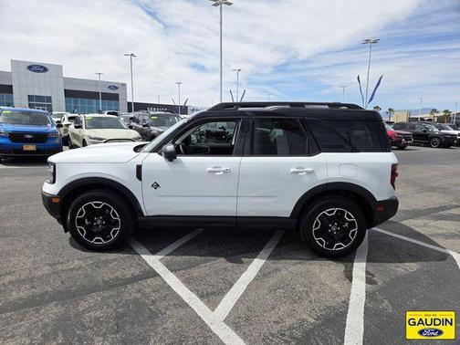Oxford White 2025 Ford Bronco Sport Outer Banks