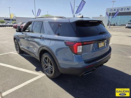 Vapor Blue Metallic 2025 Ford Explorer ST-Line