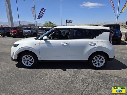 2023 Kia Soul S