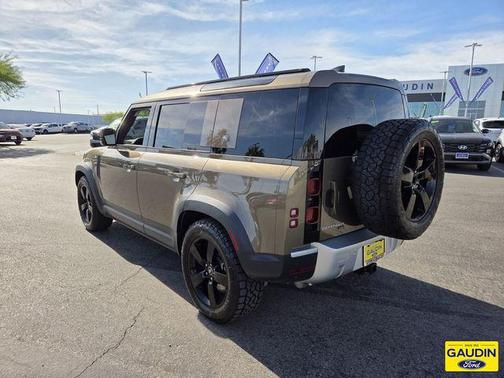 Santorini Black Metallic 2023 Land Rover Defender 110 SE