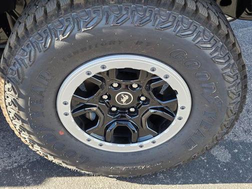 Desert Sand 2026 Ford Bronco Badlands