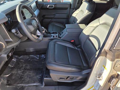 Desert Sand 2026 Ford Bronco Badlands