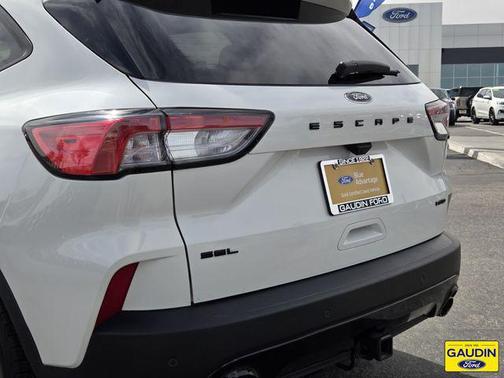 Star White Metallic Tri-Coat 2022 Ford Escape SEL