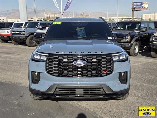 2025 Ford Explorer ST