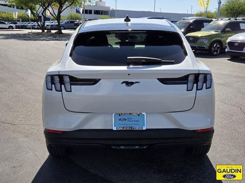 Star White Metallic Tri-Coat 2024 Ford Mustang Mach-E Select