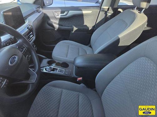 Agate Black Metallic 2020 Ford Escape SE